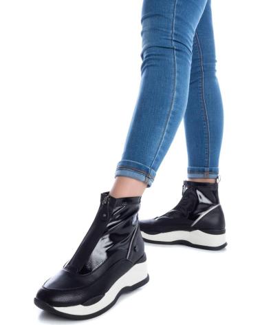 Botines de Mujer XTI BOTIN 142032  DE NEGRO