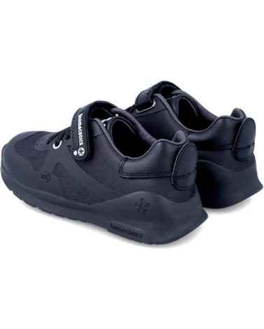 Deportivas de Niña y Niño BIOMECANICS ZAPATO COLEGIAL CON VELCRO NEGRO REJILLA
