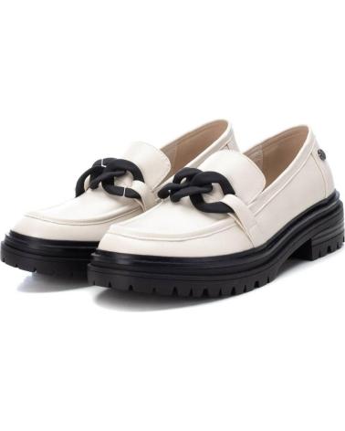 Mocasines XTI  de Mujer 142205 CADENA NEGRA  HIELO