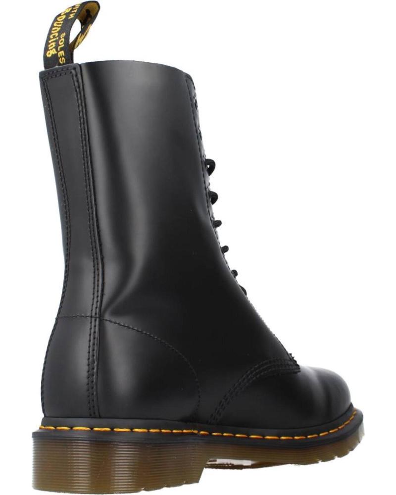 Dr martens clearance 1919 vs 1490