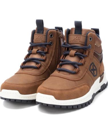 Woman and boy Trainers XTI 150541 CAMEL