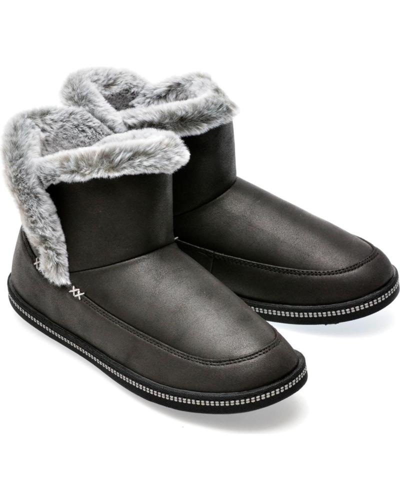 Descubre Las Nuevas Botas De Pelo Estilo Ugg De Skechers Que Encontrarás En Amazon A Un Precio Irresistible 3 Perfectas Para Nuestras Rutinas Del Día A Día