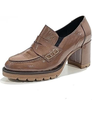 Schuhe VIGUERA  für Damen ZAPATO MOCASIN DE CHAROL CON TACON Y PLATAFORMA  PARDO