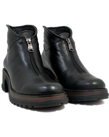 Botines de Mujer PAULA URBAN MODELO 22-1250 NEGRO