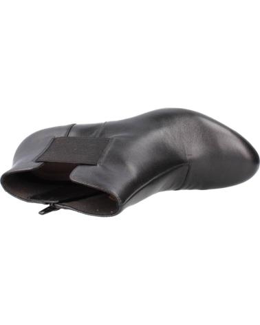 Botines de Mujer CLARKS AMBYR RISE CON TACON Y PLATAFORMA NEGRO