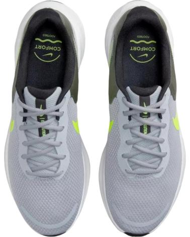Man Zapatillas deporte NIKE REVOLUTION 7 ZAPATILLAS RUNNING SUELA GOMA AGARRE NEUTRAS AS 002