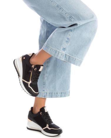 Woman Zapatillas deporte XTI 142573  NEGRO