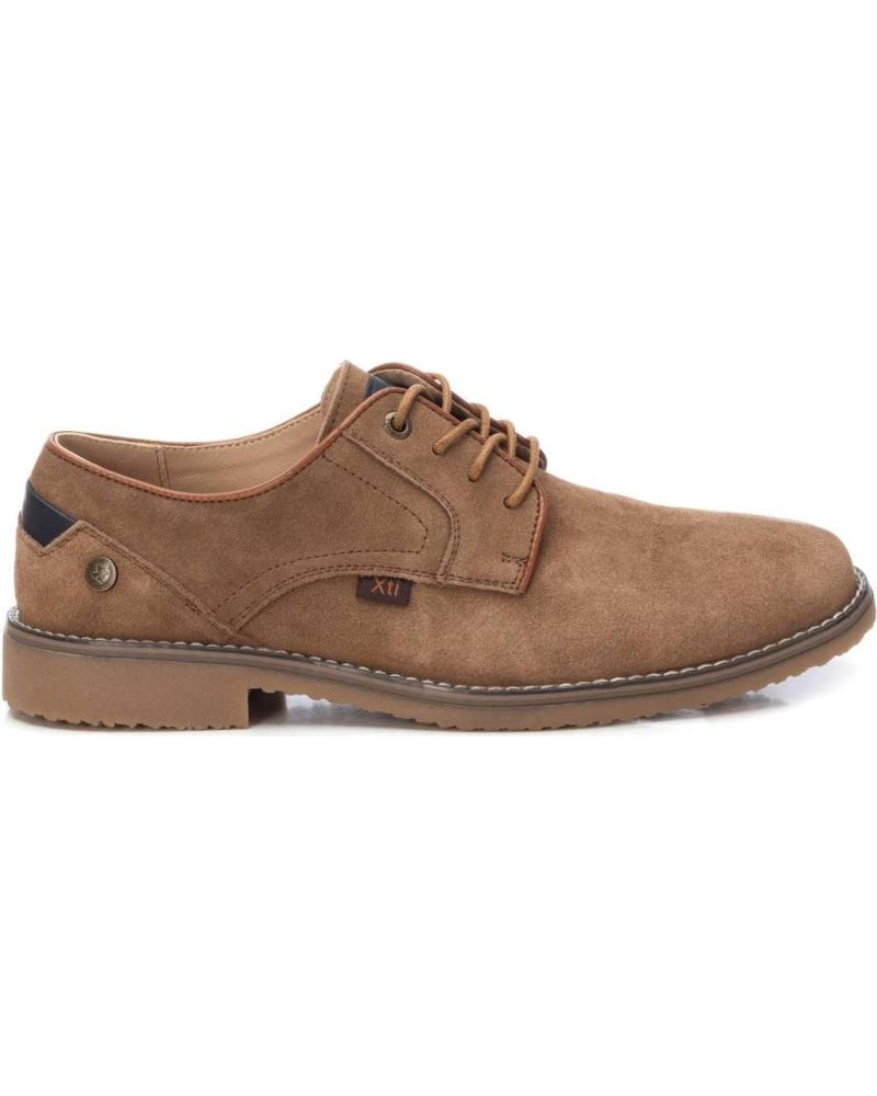 XTI ZAPATO SERRAJE CAMEL O MARINO 142527
