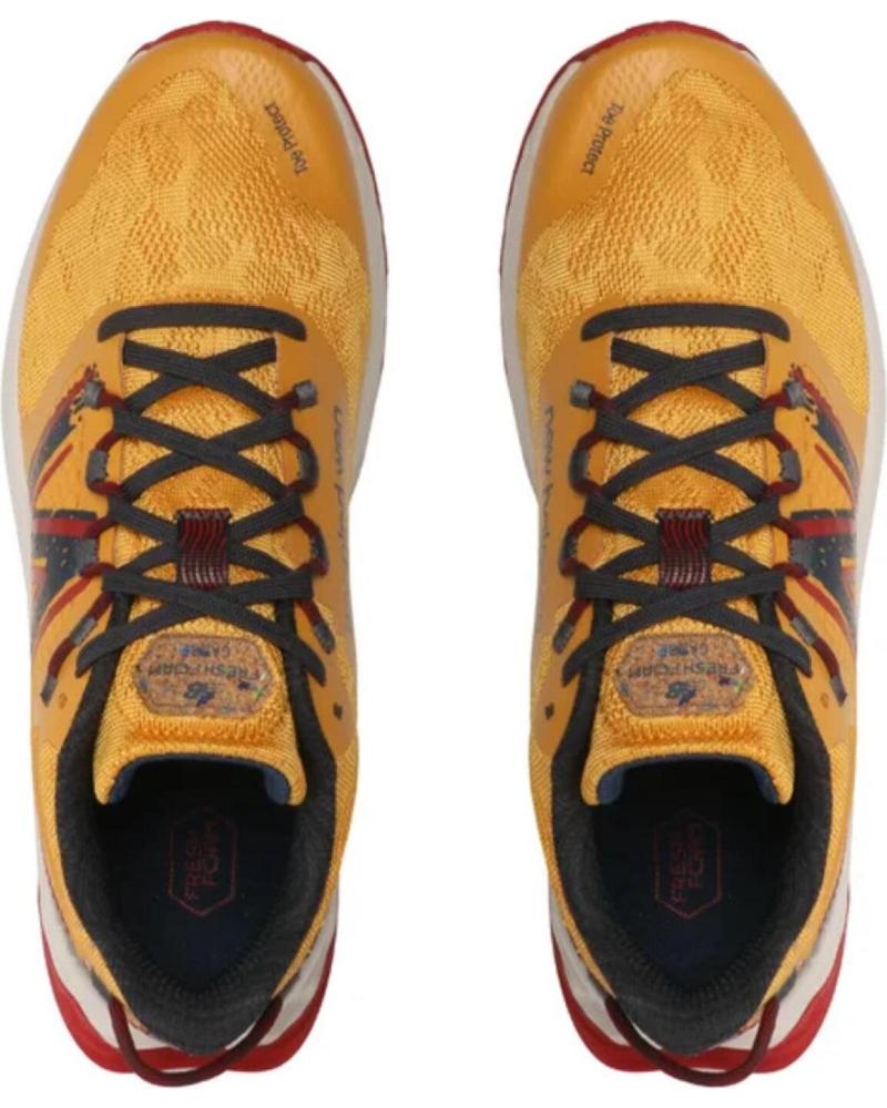 New balance clearance hombre mostaza