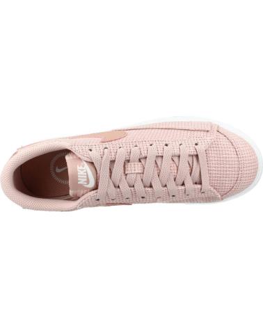 Zapatillas deporte NIKE  de Mujer ZAPATILLAS MUJER MODELO W BLAZER LOW PLATFORM COLOR ROSA  600