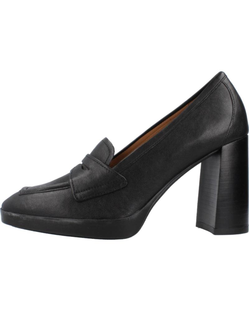 Zapatos de tacón GEOX  de Mujer MOCASINES MUJER MODELO D TEULADA COLOR NEGRO  C9999