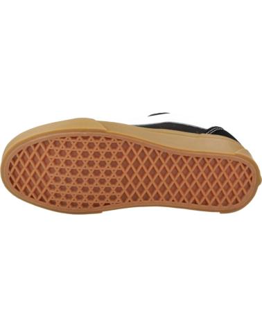 VANS KNU SKOOL BLACKGUM: ZAPATILLAS NEGRAS CON SUELA CARAMELO BLACKGUM