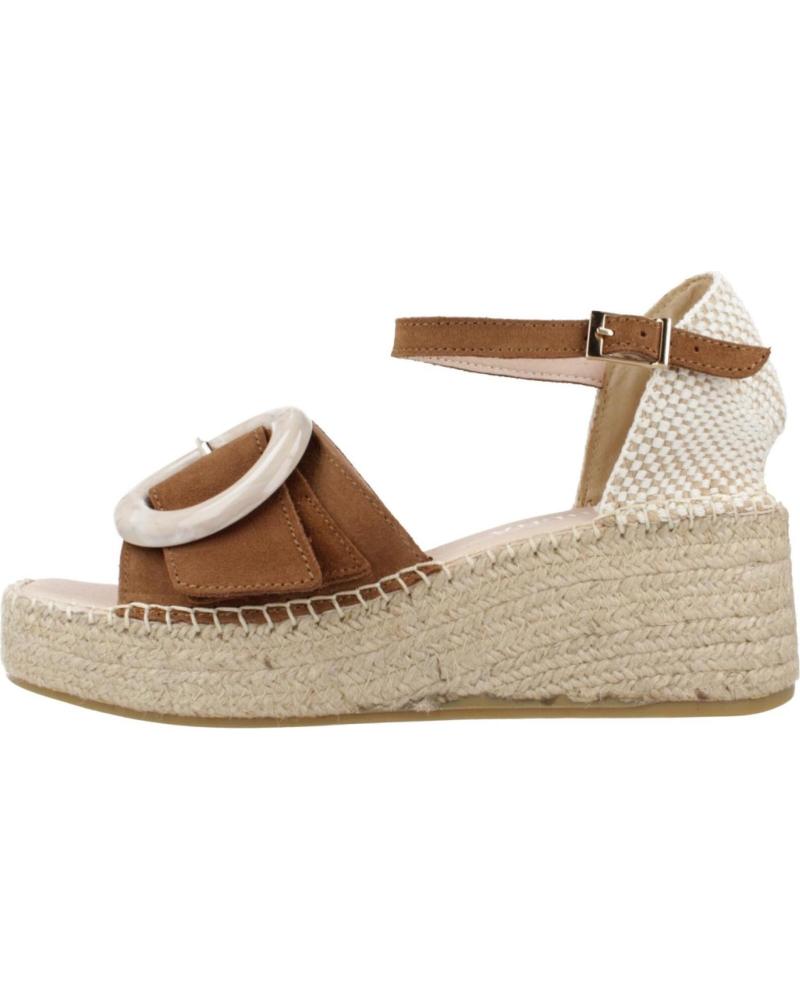 Woman Sandals MACARENA SANDALIAS EN COLOR PARA MARRON