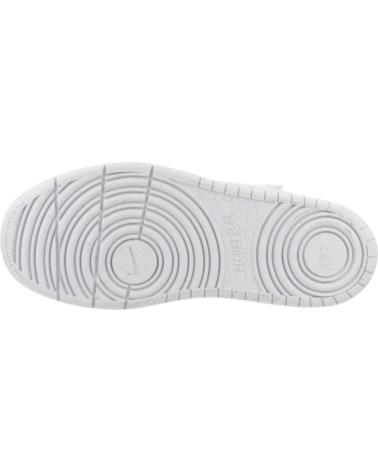 NIKE ZAPATILLAS NINO MODELO BOROUGH LOW RECRAFT COLOR BLANCO 106