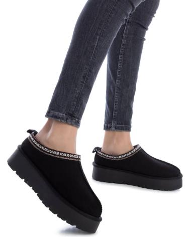 Sabots pour Femme XTI 143237 NEGRO