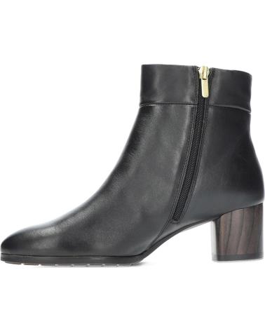 PIKOLINOS BOTIN CON TACON PARA MUJER W1Z-8588 COLOR NEGRO