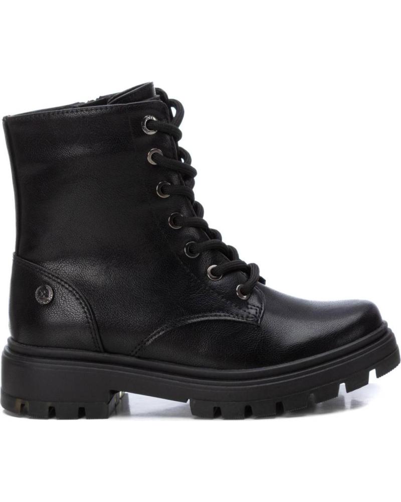 XTI BOTIN MILITAR CON CORDON PARA NINA 150986 COLOR NEGRO
