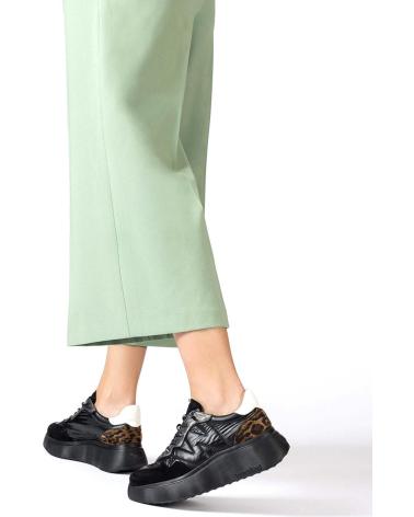Zapatillas deporte WONDERS  de Mujer SNEAKER  NEGRO