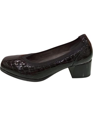 Woman Zapatos de tacón PITILLOS SALON EN CHAROL CON TEXTURA DE COCODRILO Y TACON COMOD  NEGRO