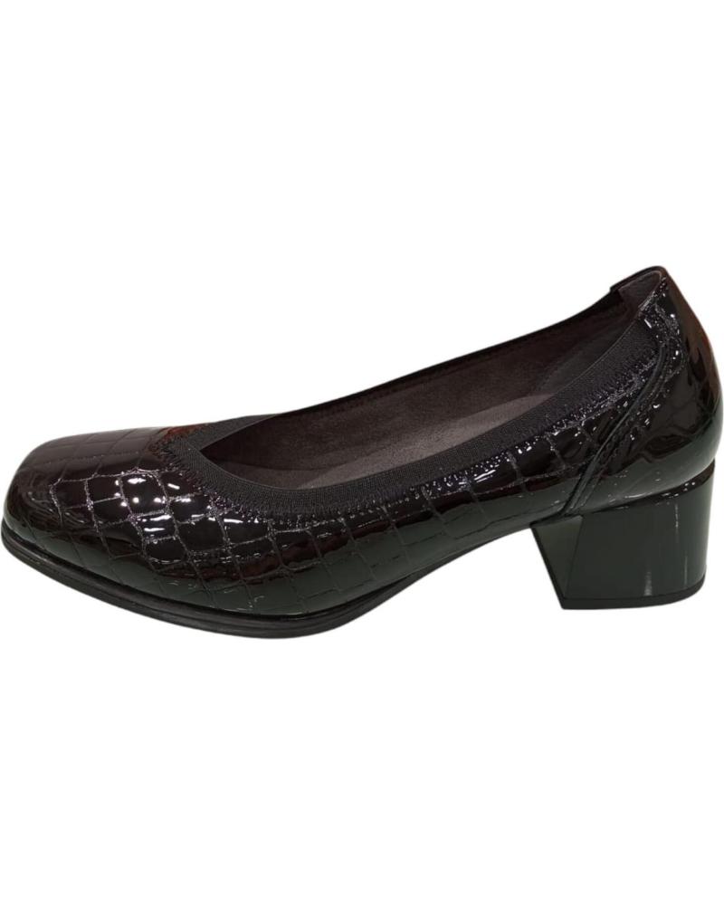 Woman Zapatos de tacón PITILLOS SALON EN CHAROL CON TEXTURA DE COCODRILO Y TACON COMOD  NEGRO