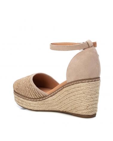 Woman Zapatos de cuña XTI 044862 TAUPE