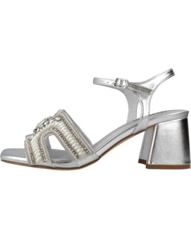 Sandalen MENBUR  für Damen SANDALIAS MUJER MODELO 25228M COLOR PLATA  SILVER