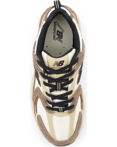 Zapatillas deporte NEW BALANCE  de Mujer ZAPATILLAS MR530  MARRON