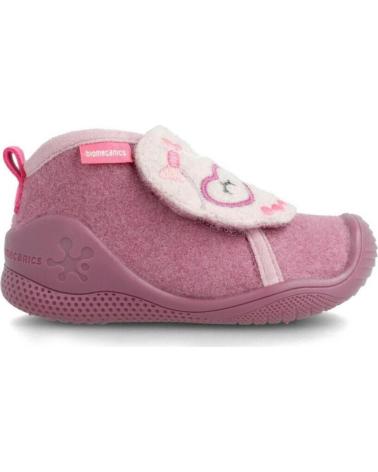 Calzado de casa BIOMECANICS  de Niña ZAPATILLAS DE CASA  FRESA