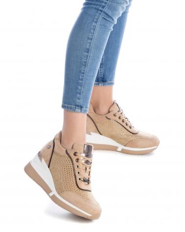 Zapatillas deporte de Mujer XTI 140093 BEIGE