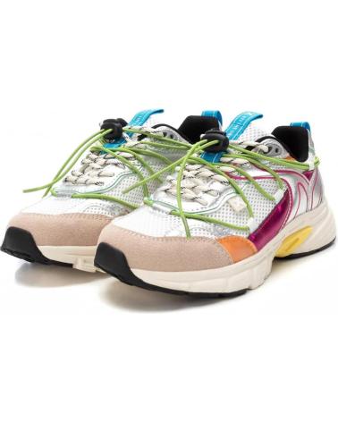 Woman Zapatillas deporte XTI 14405201  PLATA