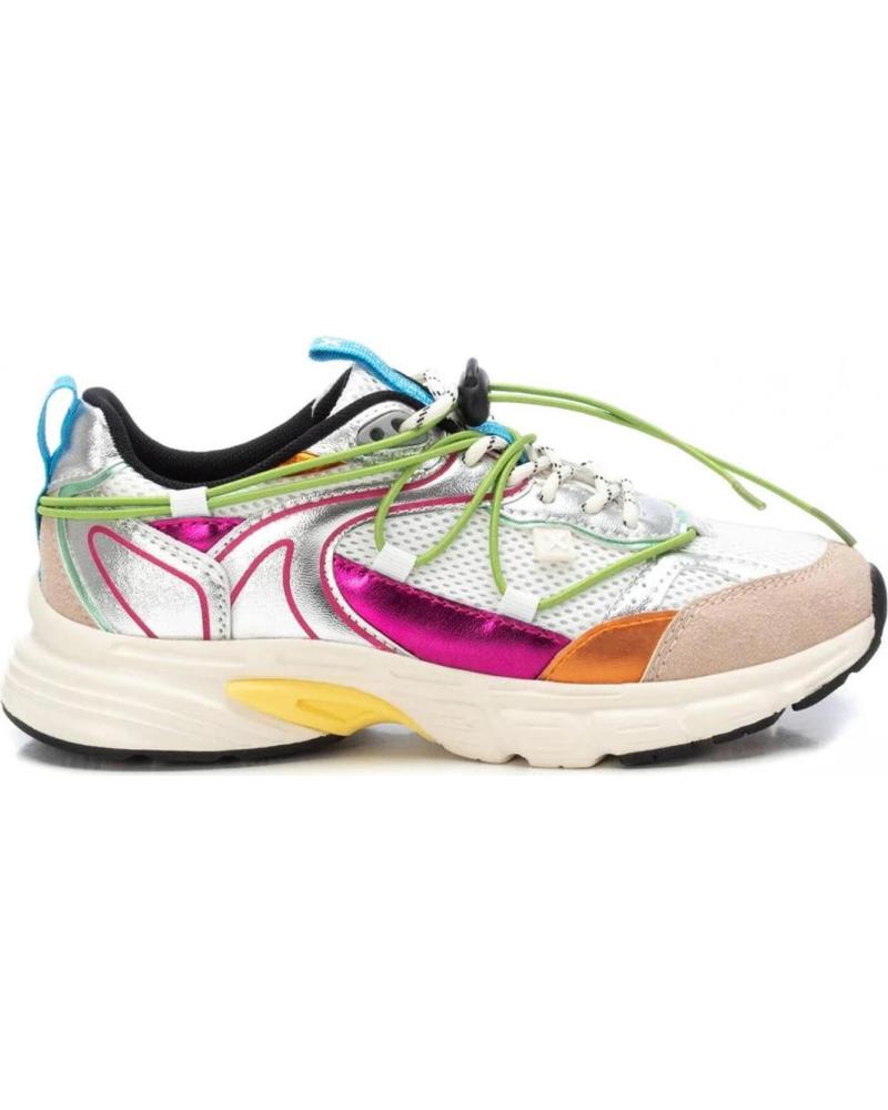 Woman Zapatillas deporte XTI 14405201  PLATA