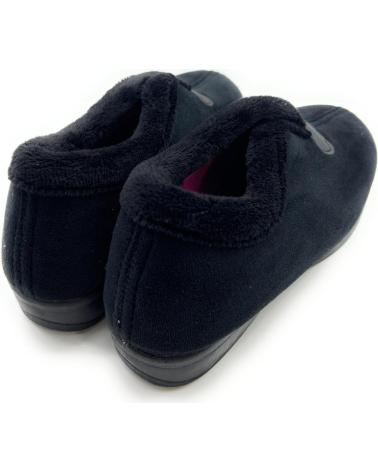 Calzado de casa CHIC VISION  de Mujer ZAPATILLAS MUJER CERRADAS SEMIBOTA CONFO  NEGRO