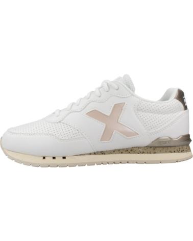 Zapatillas deporte MUNICH  pour Femme ZAPATILLAS MUJER MODELO DASH WOMAN COLOR BLANCO  247