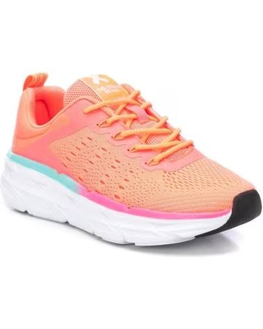 Zapatillas deporte XTI  de Mujer 143617  FUCSIA