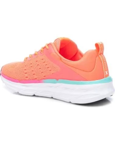Zapatillas deporte XTI  de Mujer 143617  FUCSIA