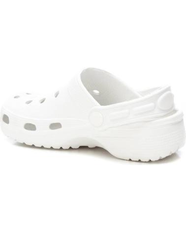 Woman and girl and boy Flip flops XTI 151251  BLANCO