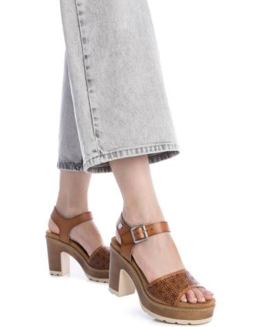 Sandálias de Mulher REFRESH 172781 CAMEL