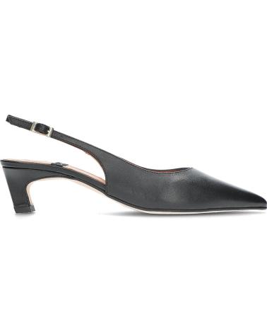 Zapatos de tacón ANGEL ALARCON  de Mujer ZAPATO DESTALONADO DE SALON SUZANNE 25048  NEGRO