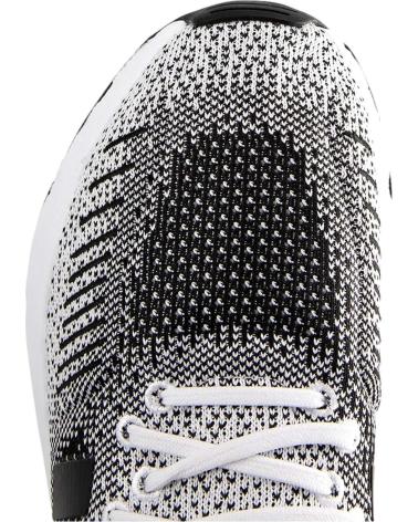 Deportivas de Hombre ADIDAS MODELO SWIFT RUN 22 PARA HOMBRE BLANCO