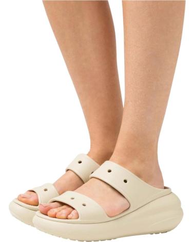 Sandalias CROCS  de Mujer SANDALIAS CLASSIC CRUSH PARA UNISEX EN COLOR  BEIGE