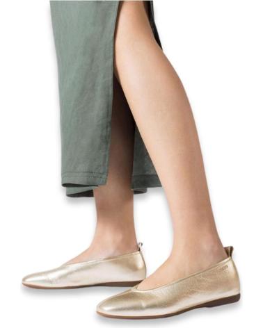 Woman Flat shoes WONDERS PEPA A-8661 PLATINO  ORO
