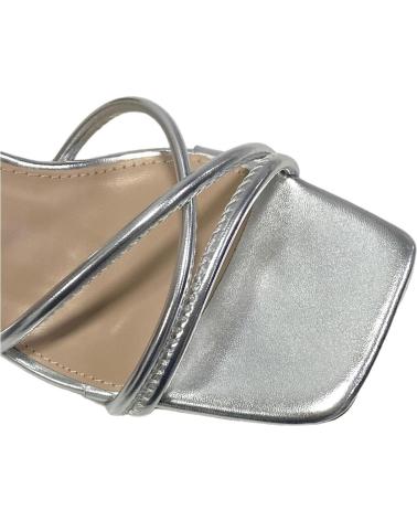 Sandalias CALZADOMANIA  de Mujer SANDALIA TIRAS TACON BAJO  PLATA
