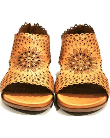 Sandálias TOP3  de Mulher SANDALIA CASUAL DE PIEL TROQUELADA CON SUELA DE GOMA  CUERO