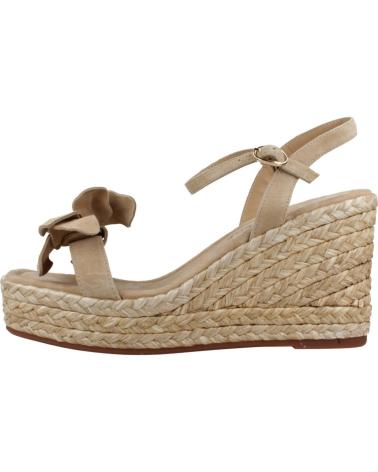 Sandalias ALMA EN PENA  de Mujer ALIAS MUJER MODELO V251285 COLOR MARRON CLARO  SAND