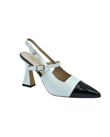 Zapatos de tacón de Mujer AZAREY ZAPATO DESTALONADO CHAROL BLANCO