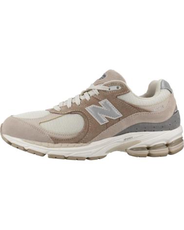 NEW BALANCE ZAPATILLAS HOMBRE MODELO M2002 COLOR MARRON RSI