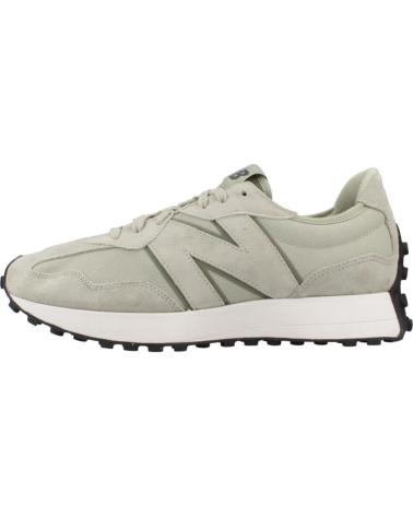 NEW BALANCE ZAPATILLAS HOMBRE MODELO U327 COLOR VERDE SWC