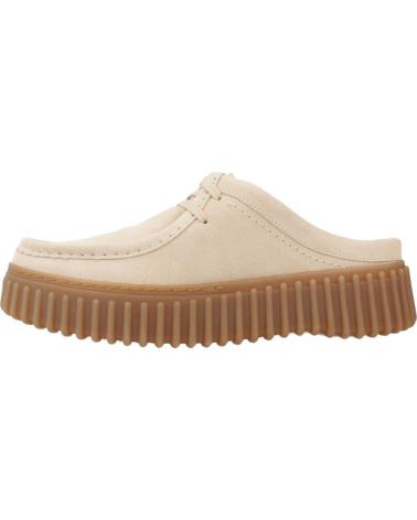 CLARKS ZAPATOS CASUAL MUJER MODELO TORHILL MULE COLOR BEIS ECRU