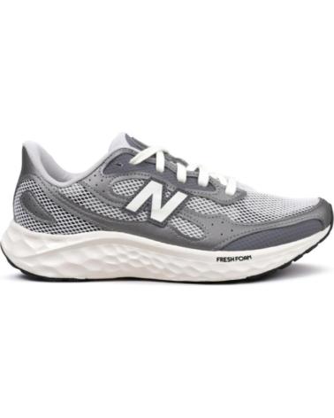 NEW BALANCE SNEAKERS HOMBRE MARIST PLATA PLATEADO