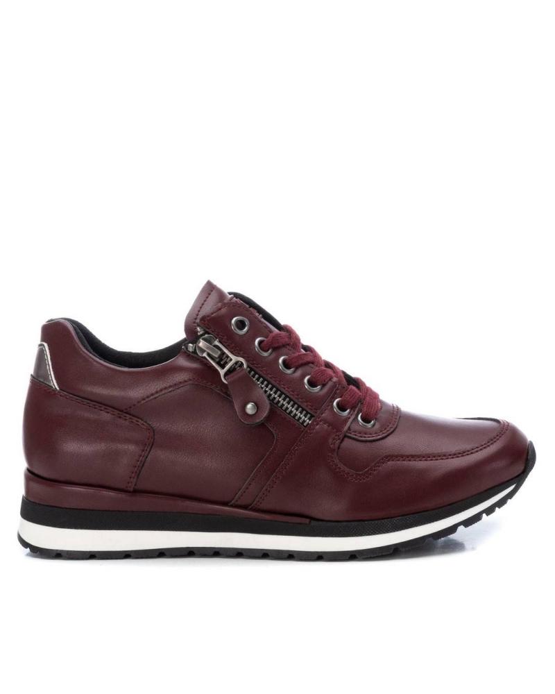 Zapatillas deporte XTI  de Mujer 140655  BURDEOS